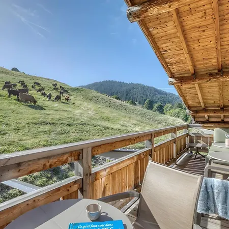 Des Joux Dağ evi